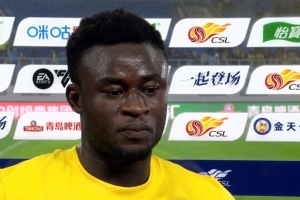 阿齐兹：上半场我们形势逆风，中场后我们想更有耐心寻找机会