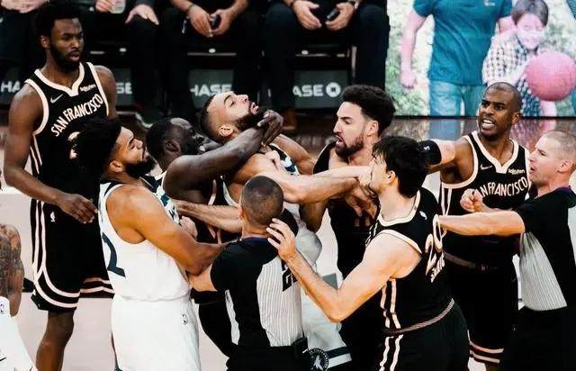 c7娱乐官网-勇士森林狼冲突罚单揭晓 格林禁赛5场三人被罚款