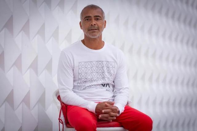 c7娱乐-罗马里奥：去X的安切洛蒂，迪尼斯与巴西天长地久！